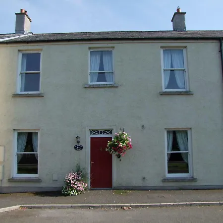 Village Glaslough